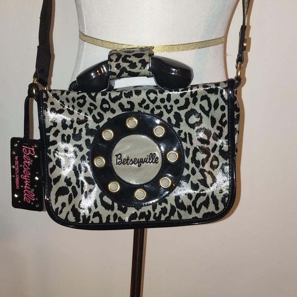Vintage Betsey Johnson RARE Betseyville Call Me 80's Retro phone pursen